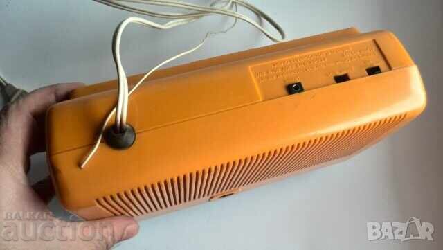 Auction  Siemens Radio Alarm Clock with Folding Number Display