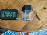 Ceas, joc de magie, breloc cu cuțit - Noi!