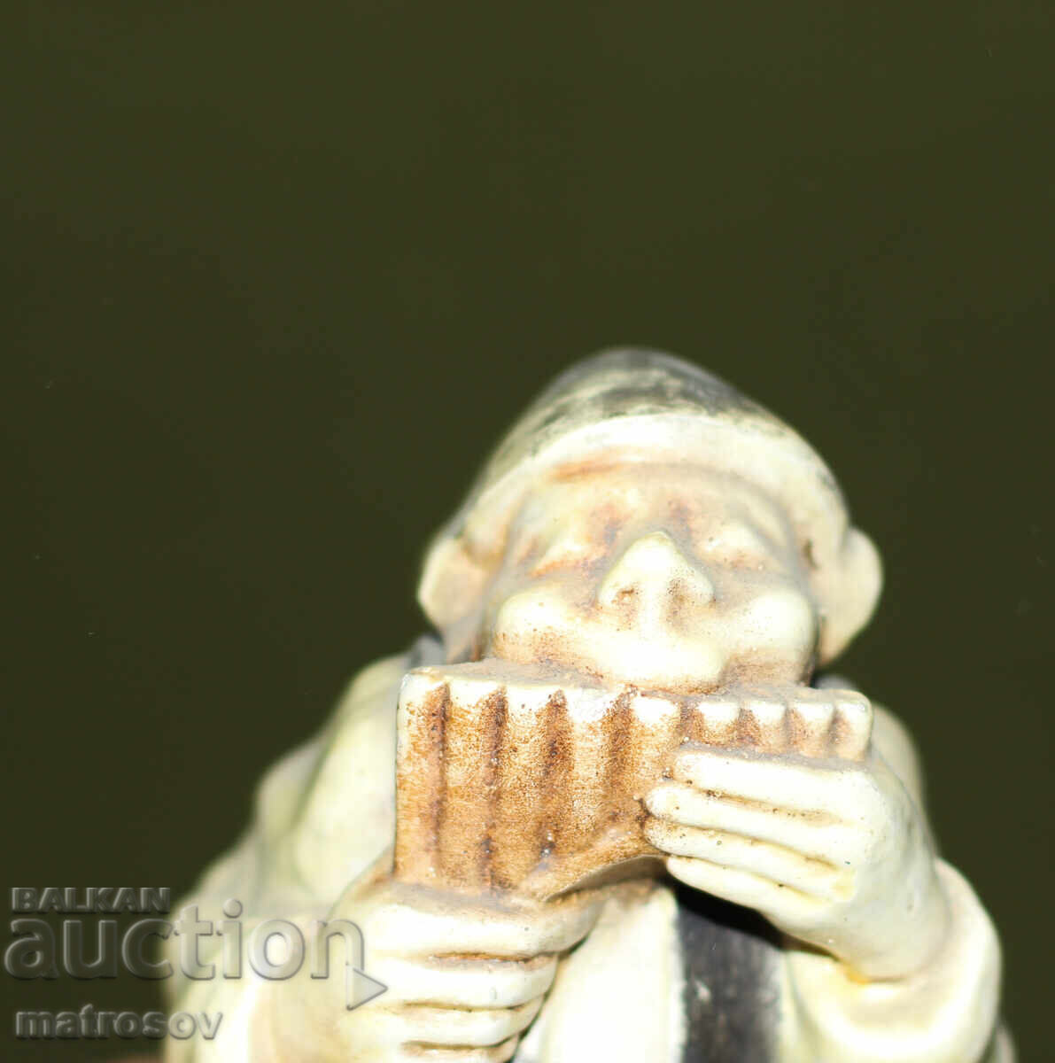 Statuetă ceramică decorativă reprezentând muzician - 6