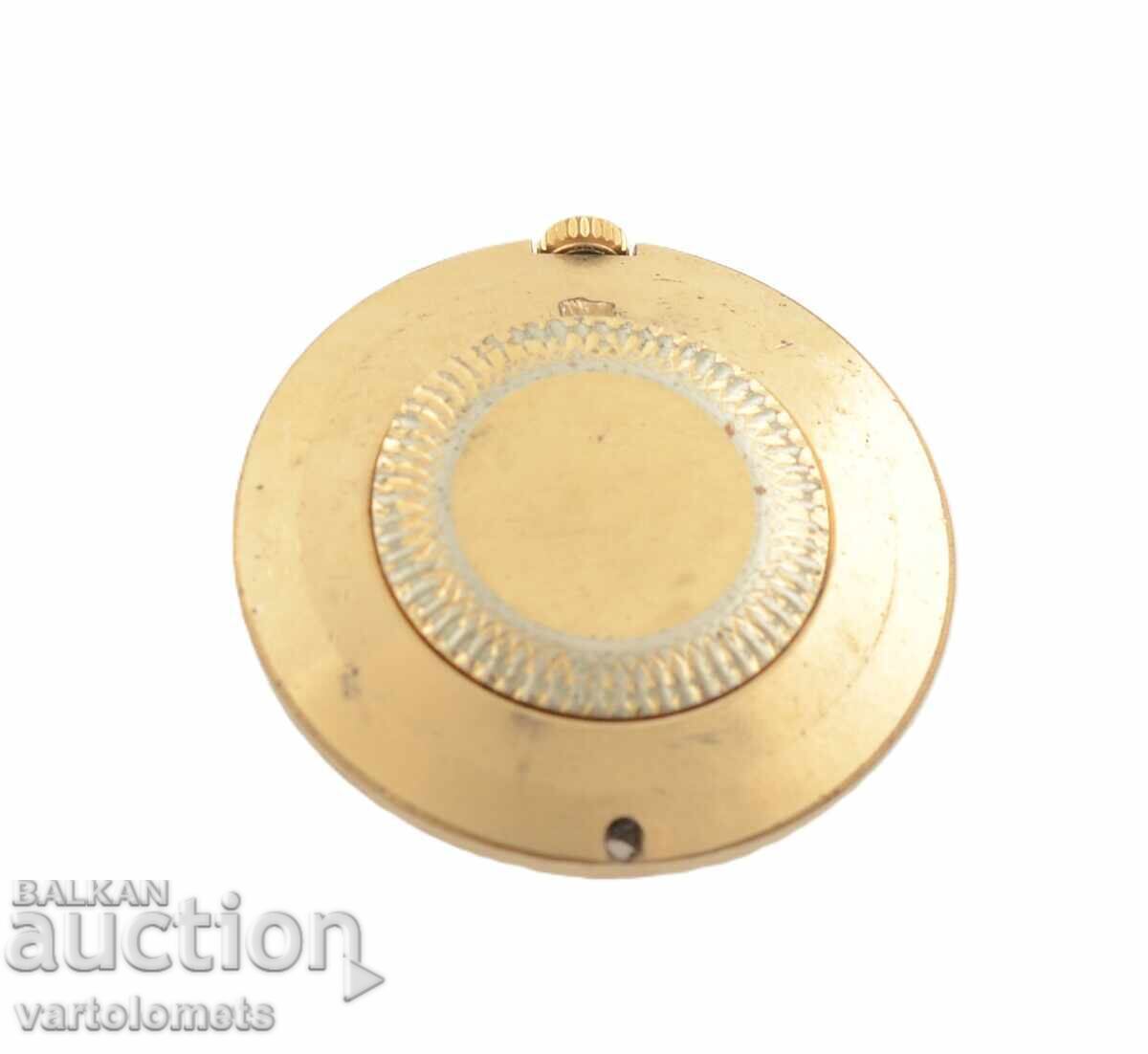 Дамски часовник ЧАЙКА СССР огърлица с позлата - работи с цена 25.00 лв. | € 12.78 Дамски часовник ЧАЙКА СССР огърлица с позлата - работи с цена 25.00 лв. | € 12.78