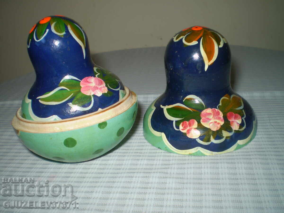 Păpuși rusești vintage autentice, 3 bucăți din lemn pictate, cuibăritoare - 6 Păpuși rusești vintage autentice, 3 bucăți din lemn pictate, cuibăritoare - 6