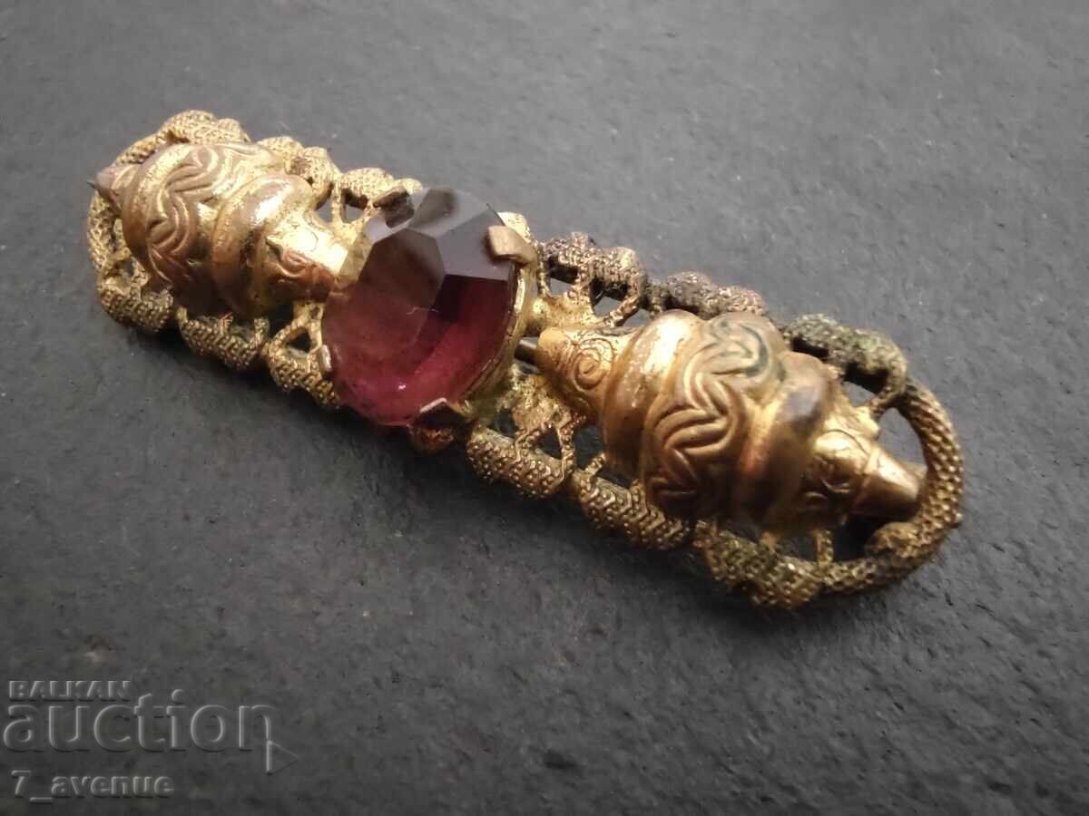 Auction  Brooch, at least 100 years old 21.08.25