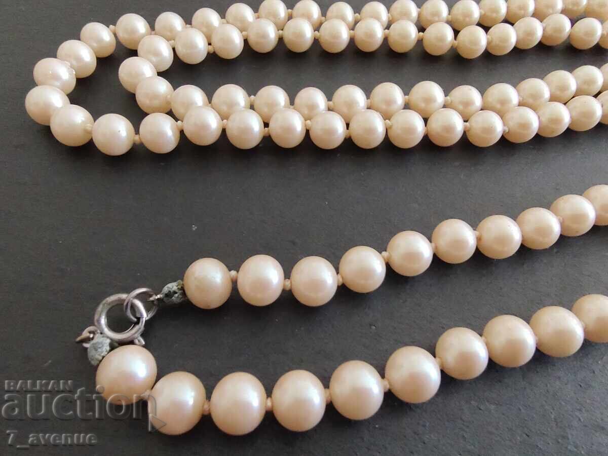 Necklace of synthetic pearls, at least 70 years old 21.08.25
