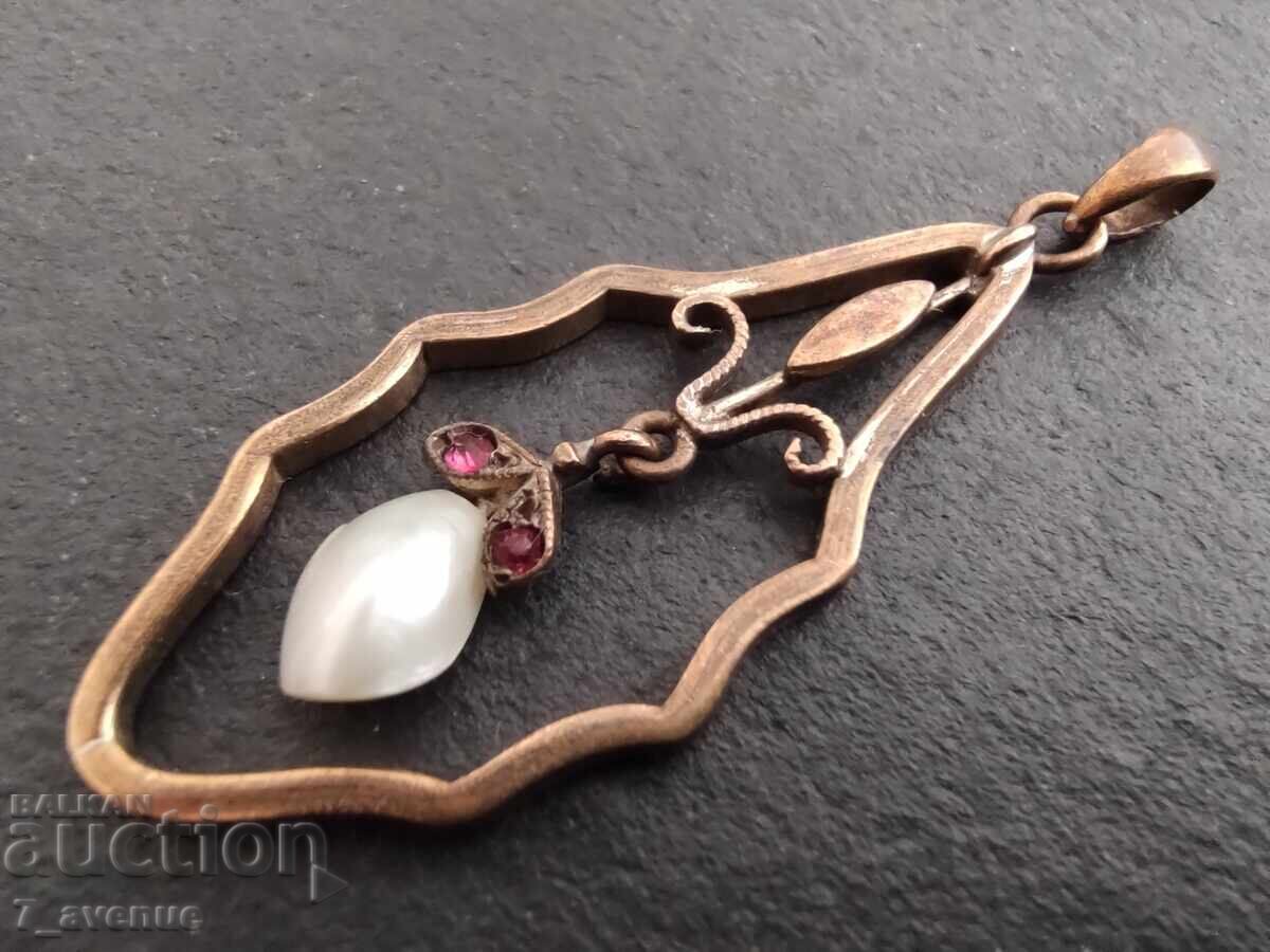 Медальон/висулка на  поне 100 години 21.08.25 с цена 199.00 лв. | € 101.75