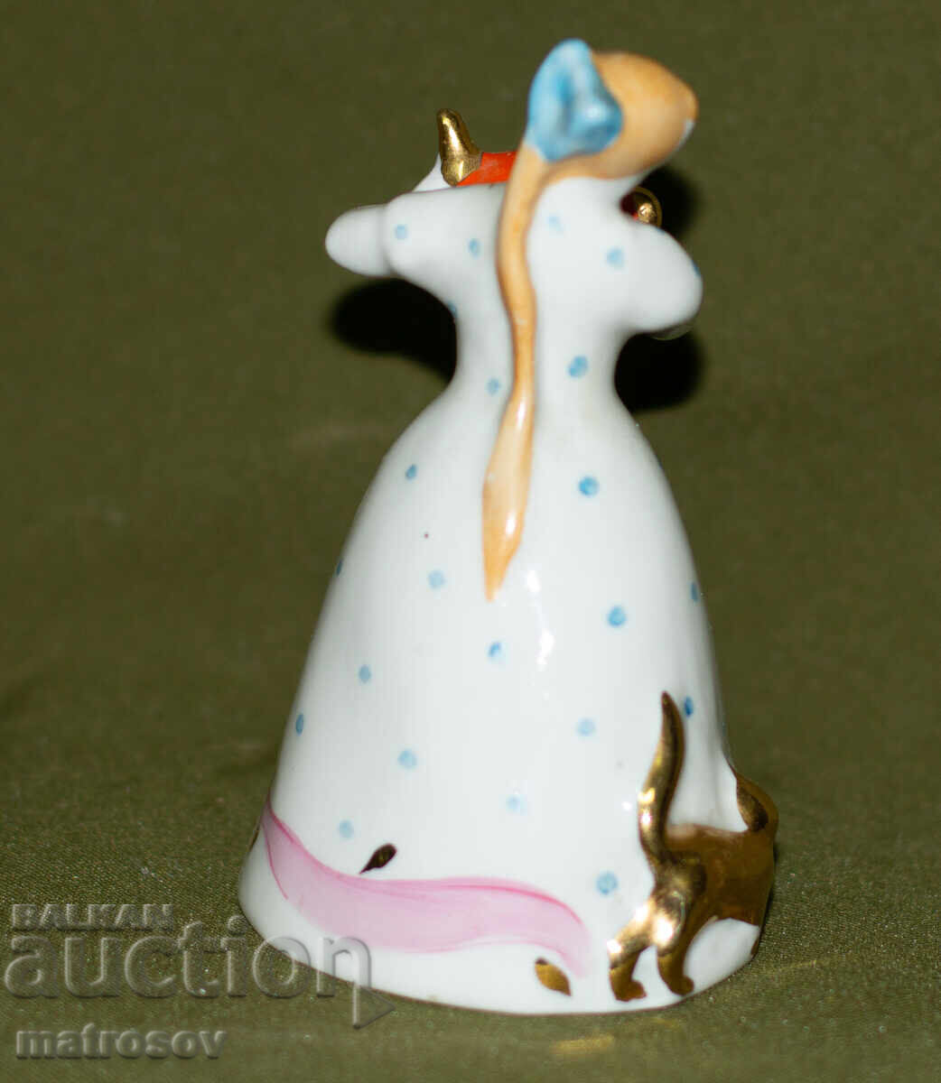 Delivery of Russian porcelain figurine of a girl with a cat and a teapot