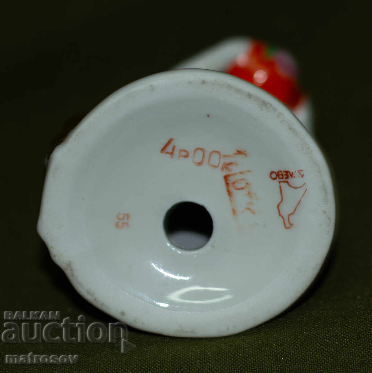 Russian porcelain figurine of a girl with a cat and a teapot - 6