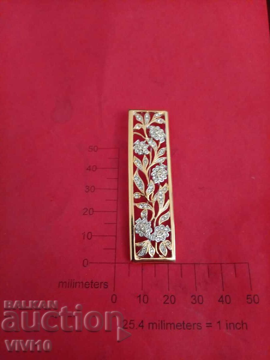 Broșă veche cu pietre, Aurire