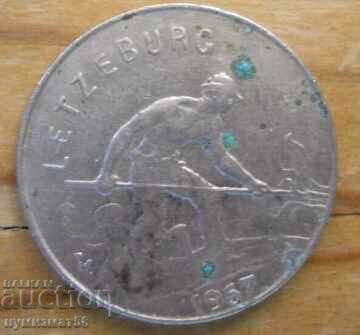 1 franc 1957 - Luxemburg cu preț 0.50 BGN | € 0.26 1 franc 1957 - Luxemburg cu preț 0.50 BGN | € 0.26