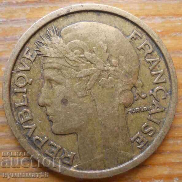 1 franc 1932 - France with price € 0.70 | 1.37 BGN