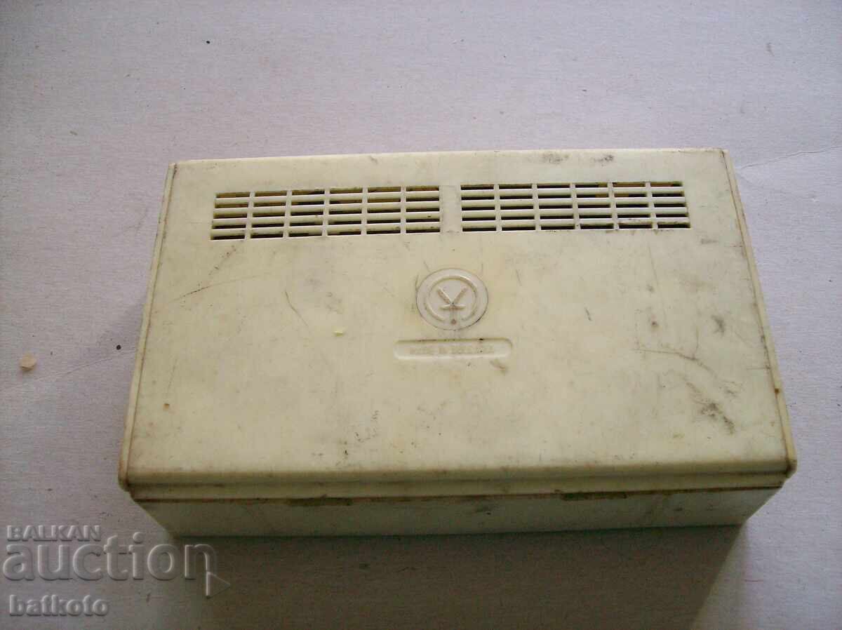 Primul tranzistor bulgar "Eho" pentru piese cu preț 10.00 BGN | € 5.11 Primul tranzistor bulgar "Eho" pentru piese cu preț 10.00 BGN | € 5.11