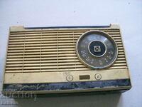 Кутия от транзистор и високоговорител за части