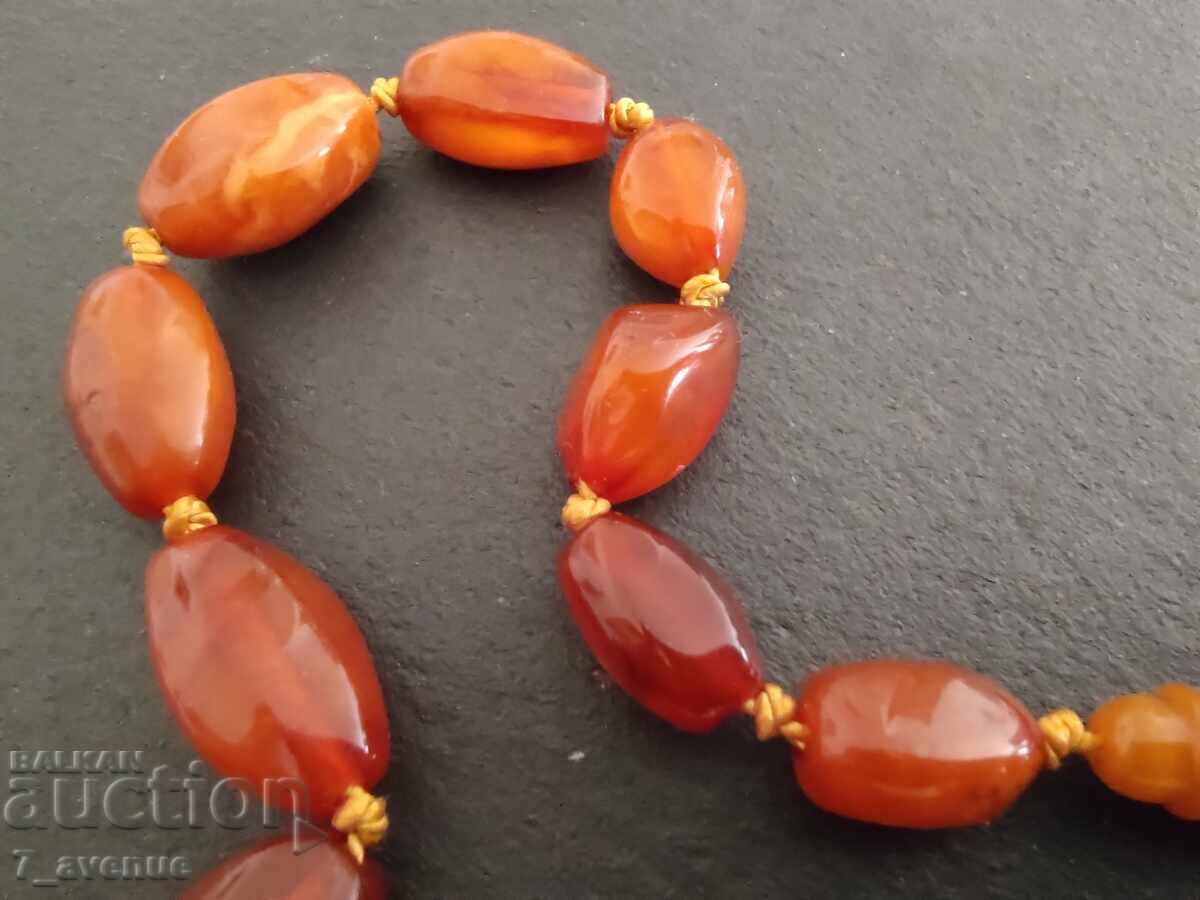 Γεωργιανό κολιέ από φυσικό κεχριμπάρι, τουλάχιστον 70 ετών 21.08.25 - 5