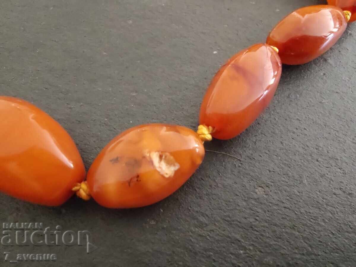 Γεωργιανό κολιέ από φυσικό κεχριμπάρι, τουλάχιστον 70 ετών 21.08.25 - 6