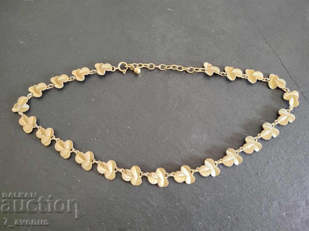 Γερδάνι, φυλλαράκια επιχρυσωμένα, τουλάχιστον 70 ετών 21.08.25 Γερδάνι, φυλλαράκια επιχρυσωμένα, τουλάχιστον 70 ετών 21.08.25