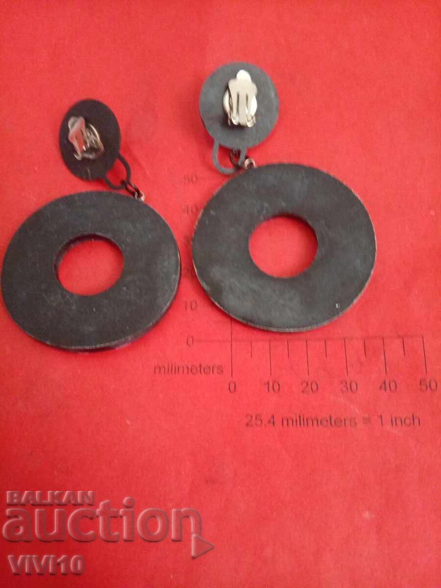 Αντίκες σκουλαρίκια με μαργαριτάρι με τιμή 20.00 BGN | € 10.23