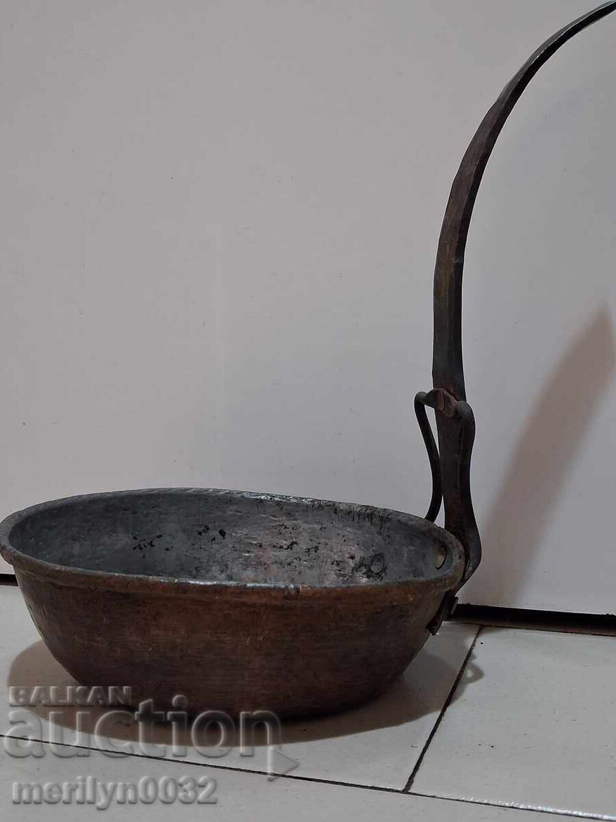 Old copper pan, copper, tray, copper vessel with price € 53.51 | 104.66 BGN Old copper pan, copper, tray, copper vessel with price € 53.51 | 104.66 BGN