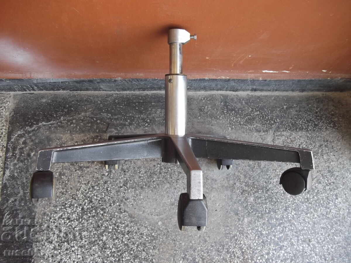 Rolling cross base with shock absorber for office chair - 6