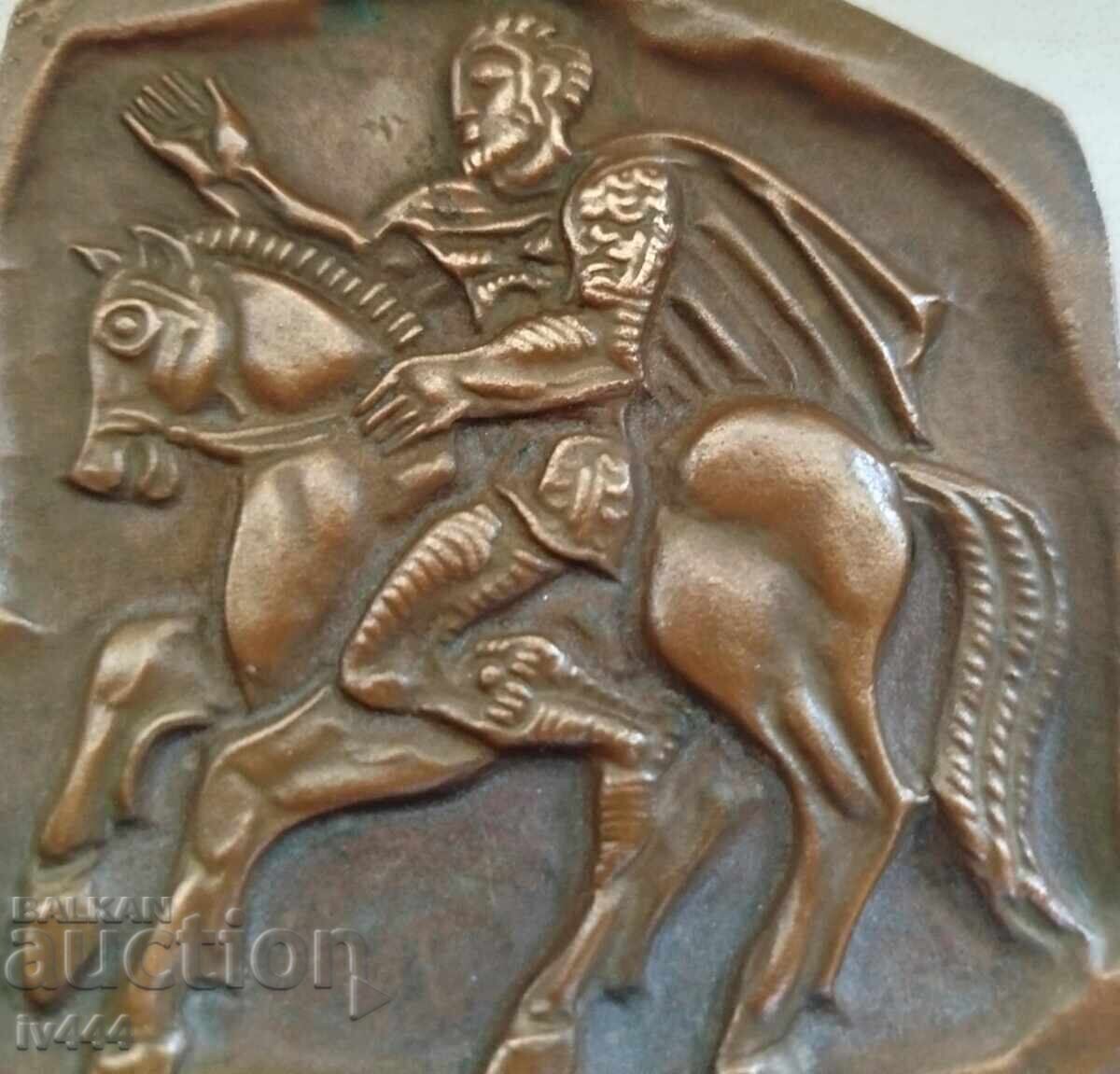 NINA KANAROVA STATUIETĂ ARTISTICĂ VECHE DIN BRONZ - CĂLĂREȚ cu preț € 300.00 | 586.75 BGN