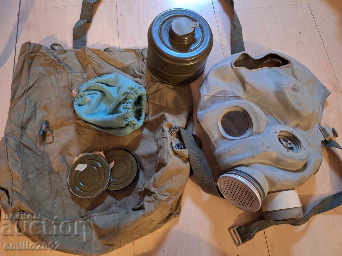 Военен противогаз Н 2 в чанта