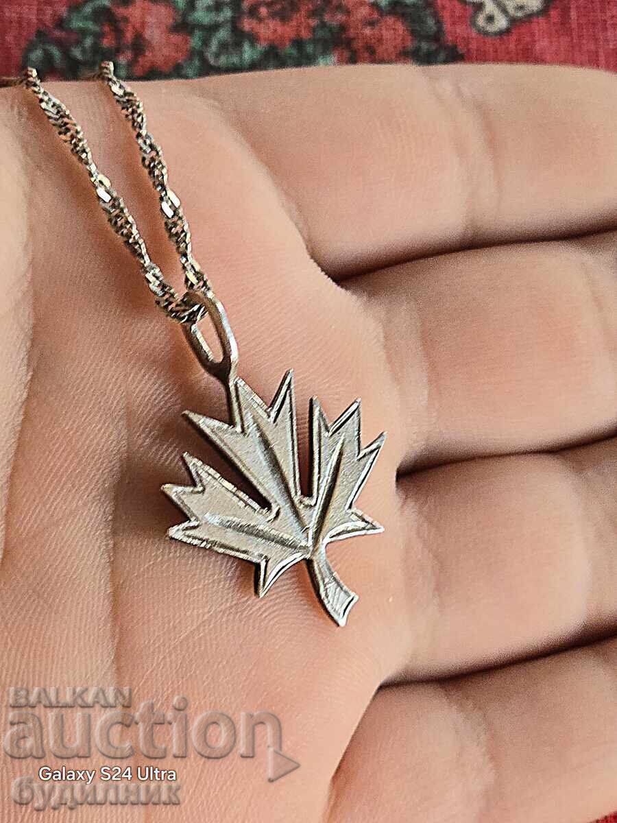 Auction Silver chain with pendant. 55cm. I'm listing over 100 Auctions Auction Silver chain with pendant. 55cm. I'm listing over 100 Auctions