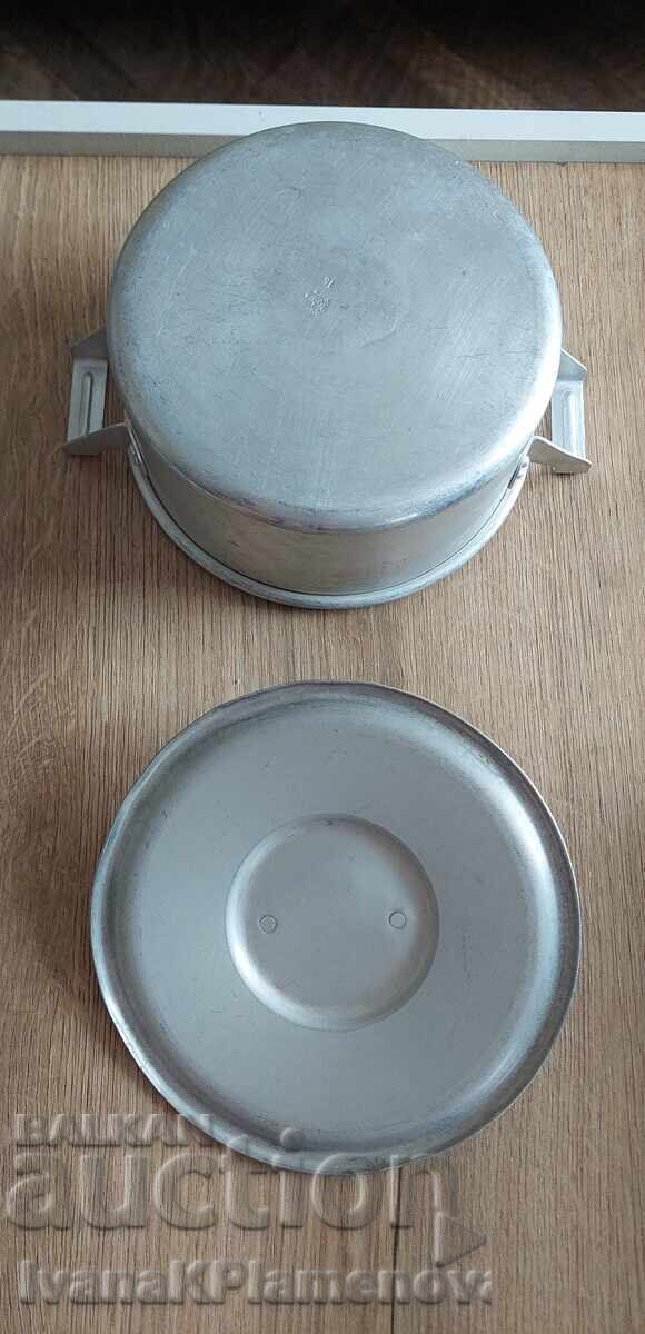 Oală de aluminiu din epoca comunistă pentru cunoscători - 5