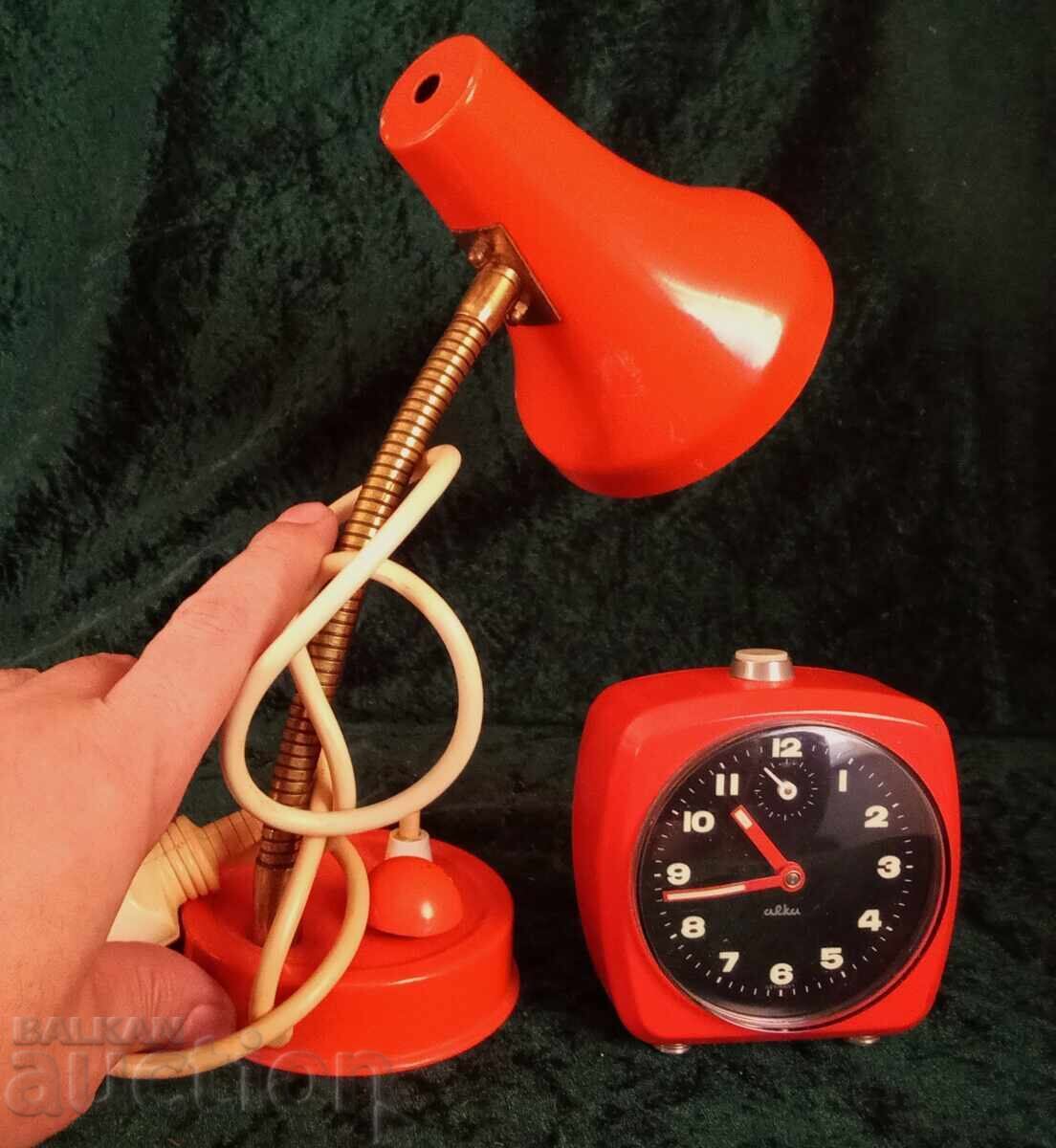 Vintage λάμπα και ρολόι-ξυπνητήρι από τη δεκαετία του '70 - 5