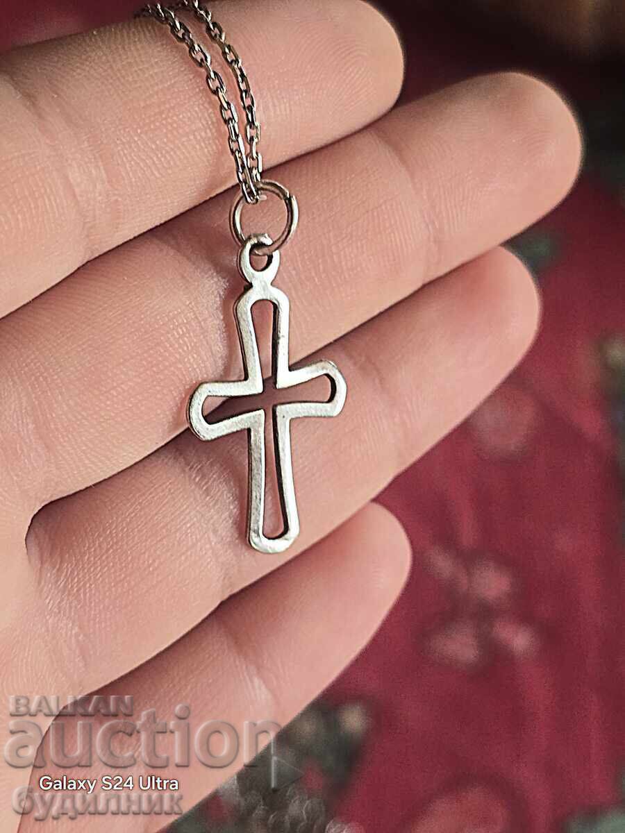 Delivery of Silver chain with cross. From 39 to 44cm. Listing over 100 Auctions Delivery of Silver chain with cross. From 39 to 44cm. Listing over 100 Auctions