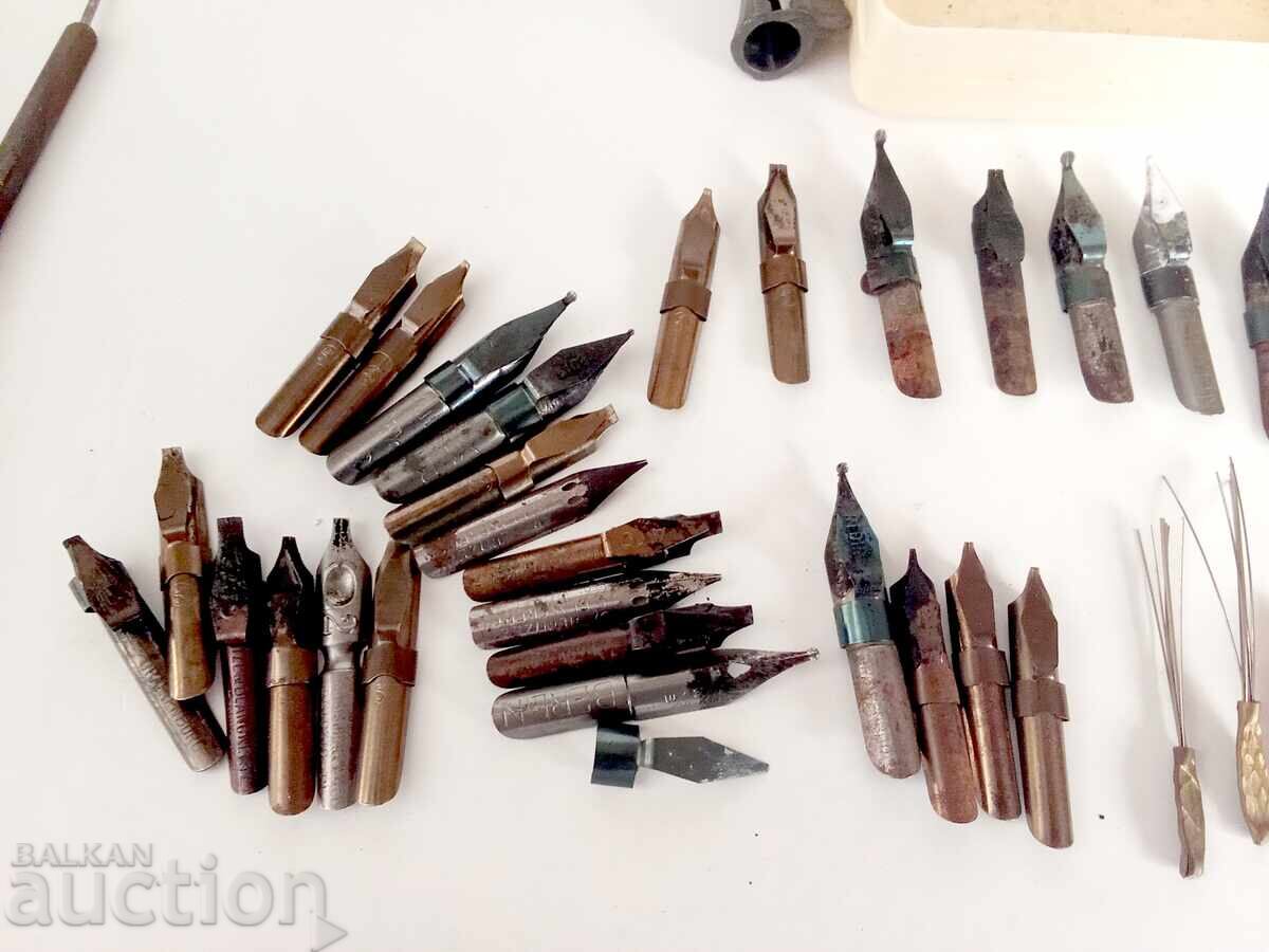 Delivery of Lot of writing waxes and other items