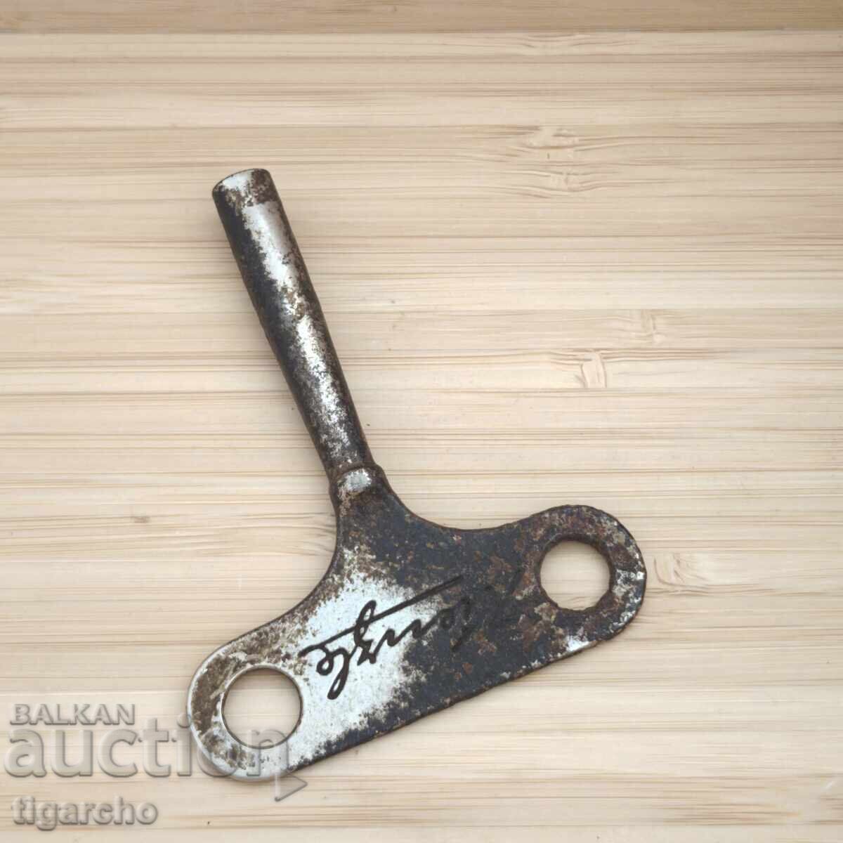 Κλειδί ρολογιού τοίχου