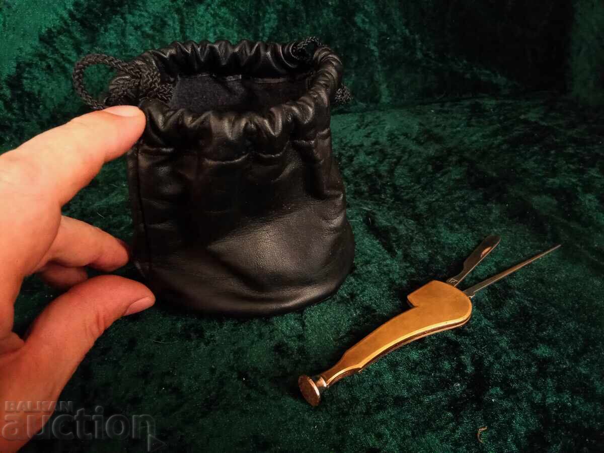 Delivery of Pipe accessories - leather pouch and more Delivery of Pipe accessories - leather pouch and more