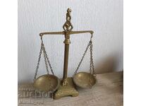 Cântar de bronz vintage