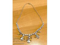 Colier vintage cu cristale din anii '60