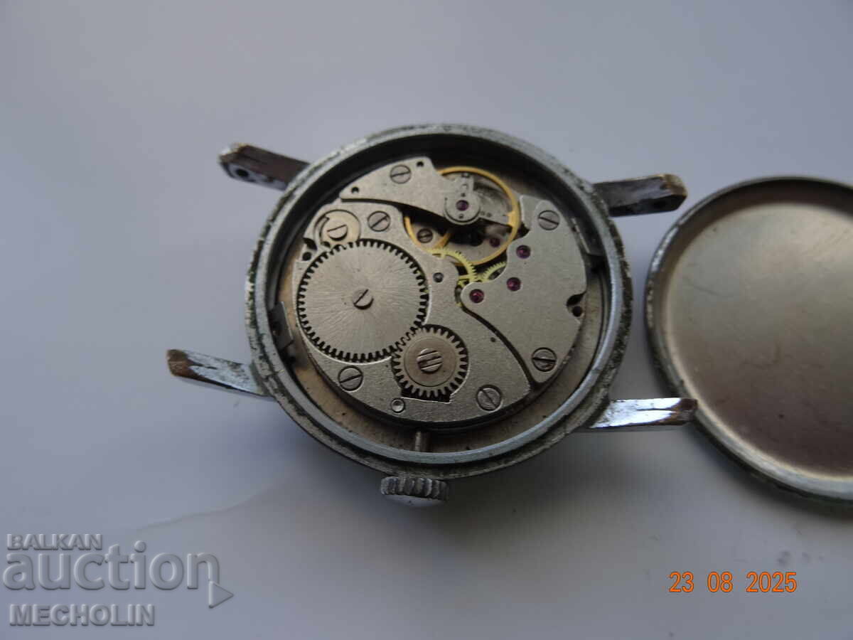 руски КОЛЕКЦИОНЕРСКИ   ЧАСОВНИК ПОБЕДА 1 - 6