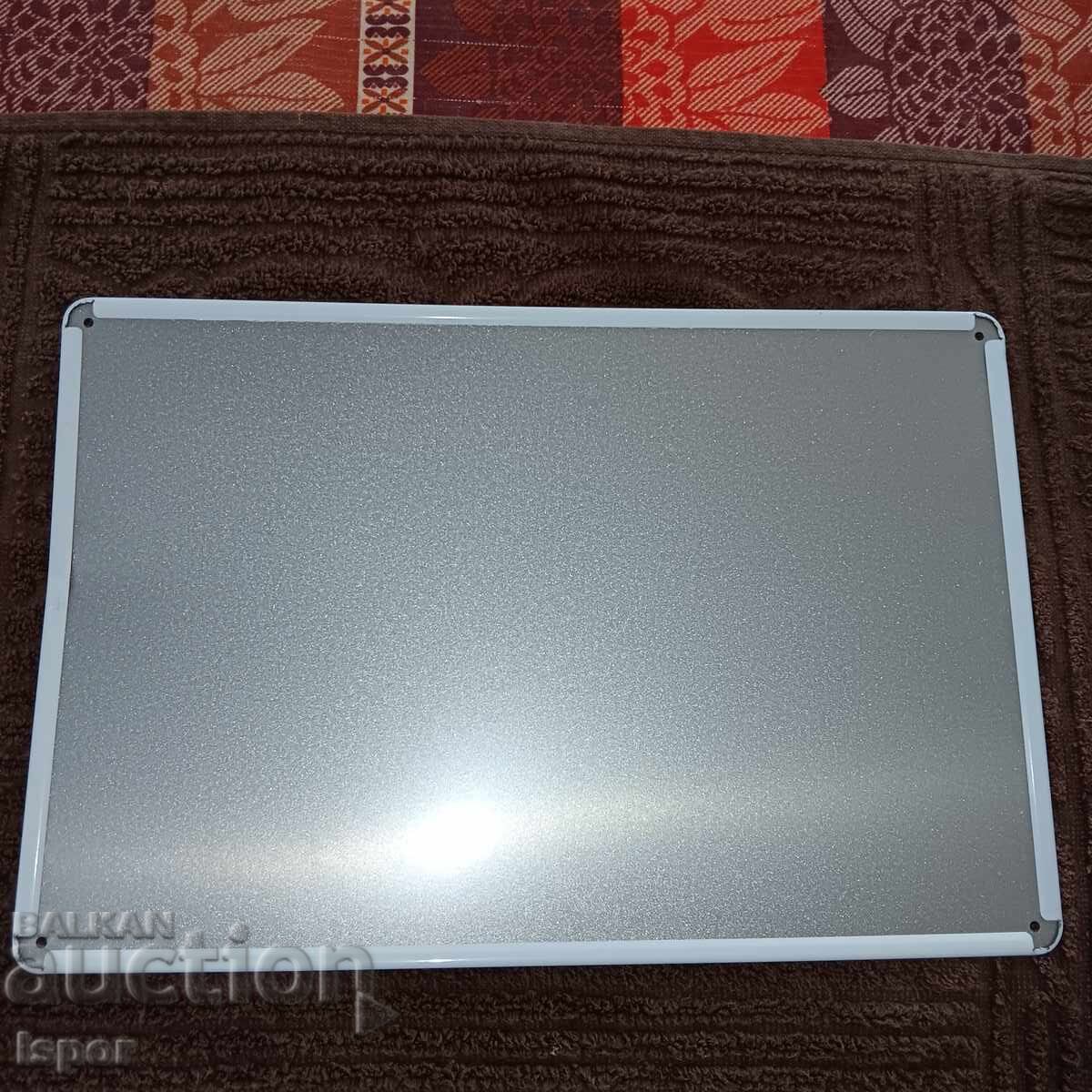Metal plate with price 25.00 BGN | € 12.78