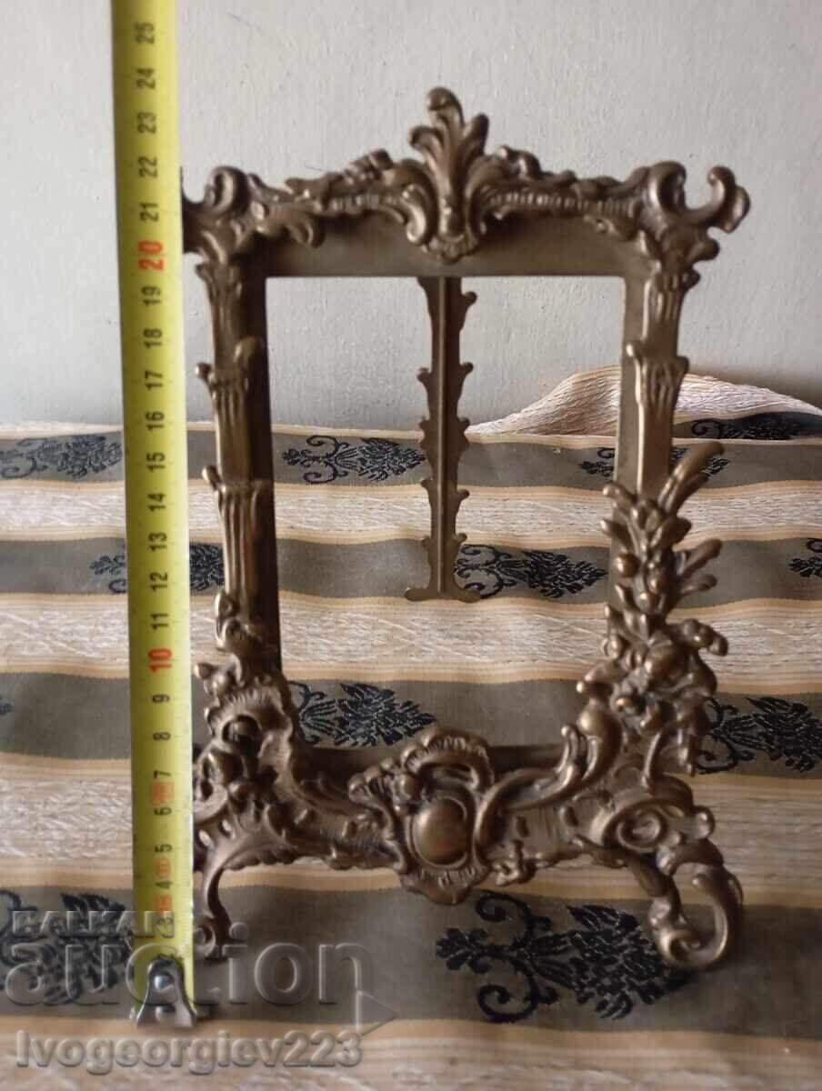 Μπαρόκ κορνίζα με τιμή 115.00 BGN | € 58.80