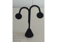 Suport metalic pentru agățat cercei de aur și argint, bijuterii