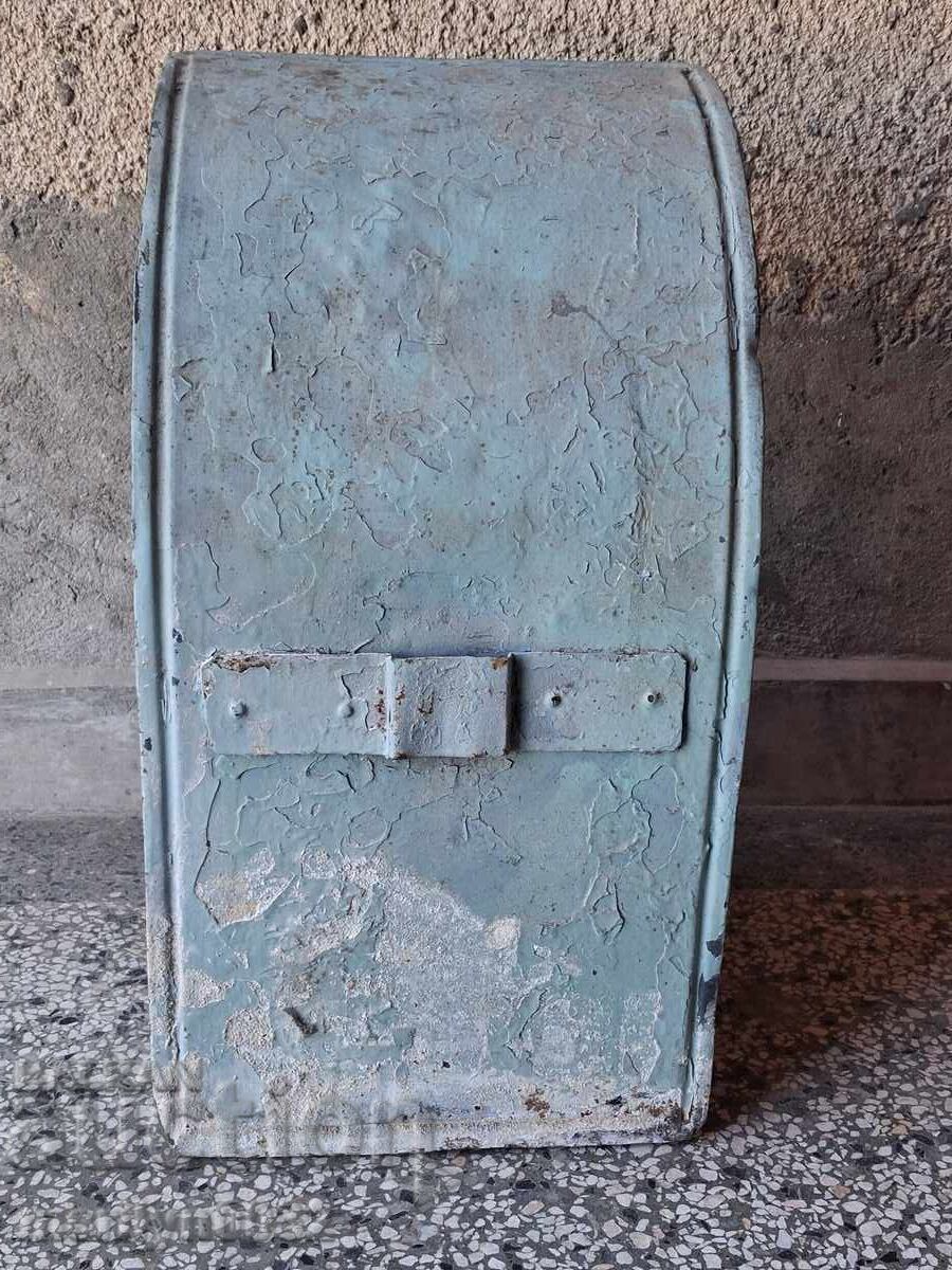 Πολύ παλιός κάδος απορριμμάτων, κάδος σε πάρκο, τέλη δεκαετίας του '40 του 20ου αιώνα - 7