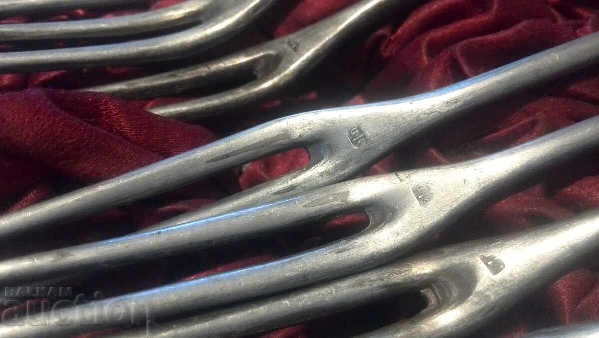 Licitație Furculițe franceze vechi, secolul al XIX-lea