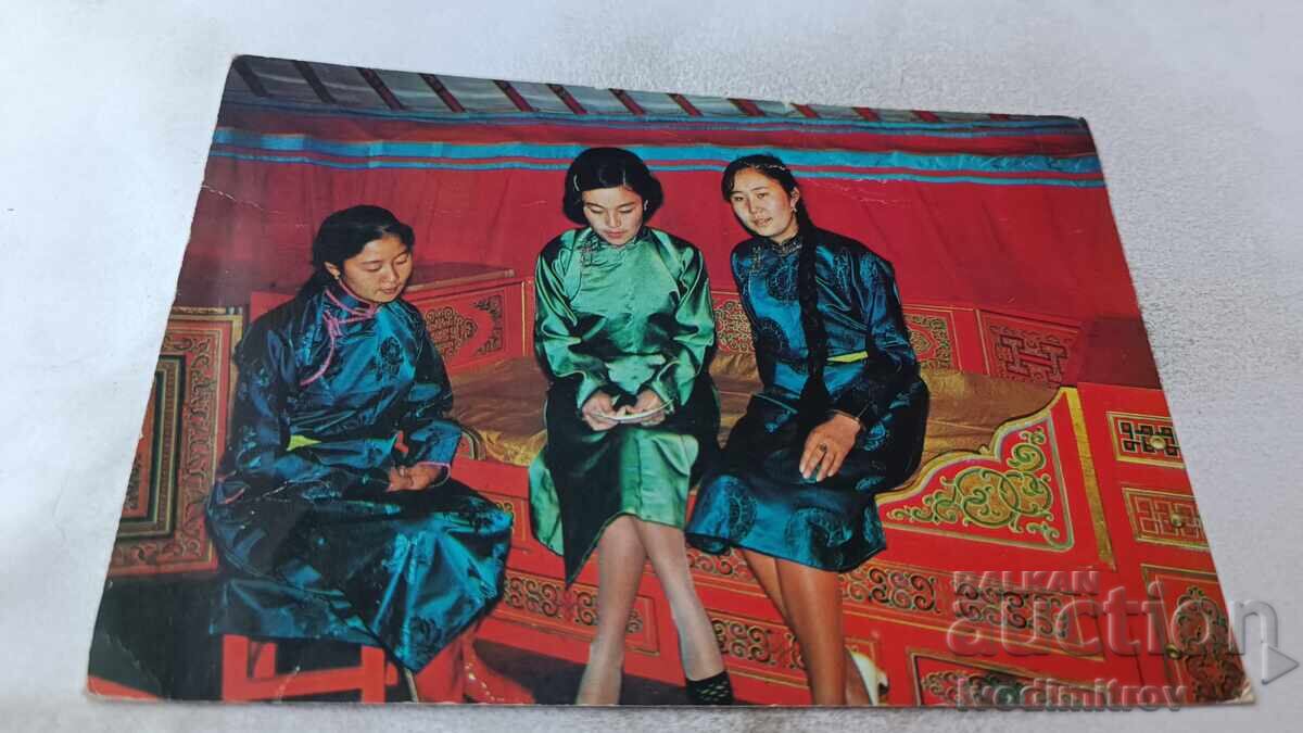 Ταχυδρομική κάρτα Inside a Mongolian Gher Ταχυδρομική κάρτα Inside a Mongolian Gher