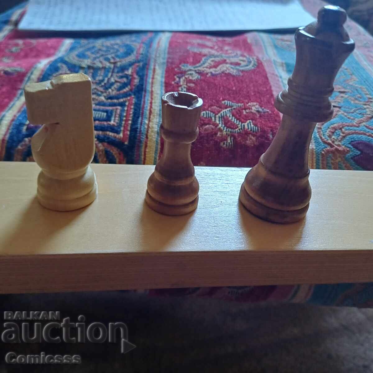 Фигури за шах с цена 5.00 лв. | € 2.56