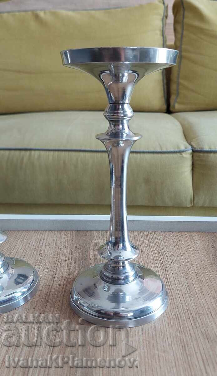Auction  Candlesticks for connoisseurs, height 26cm and 21cm