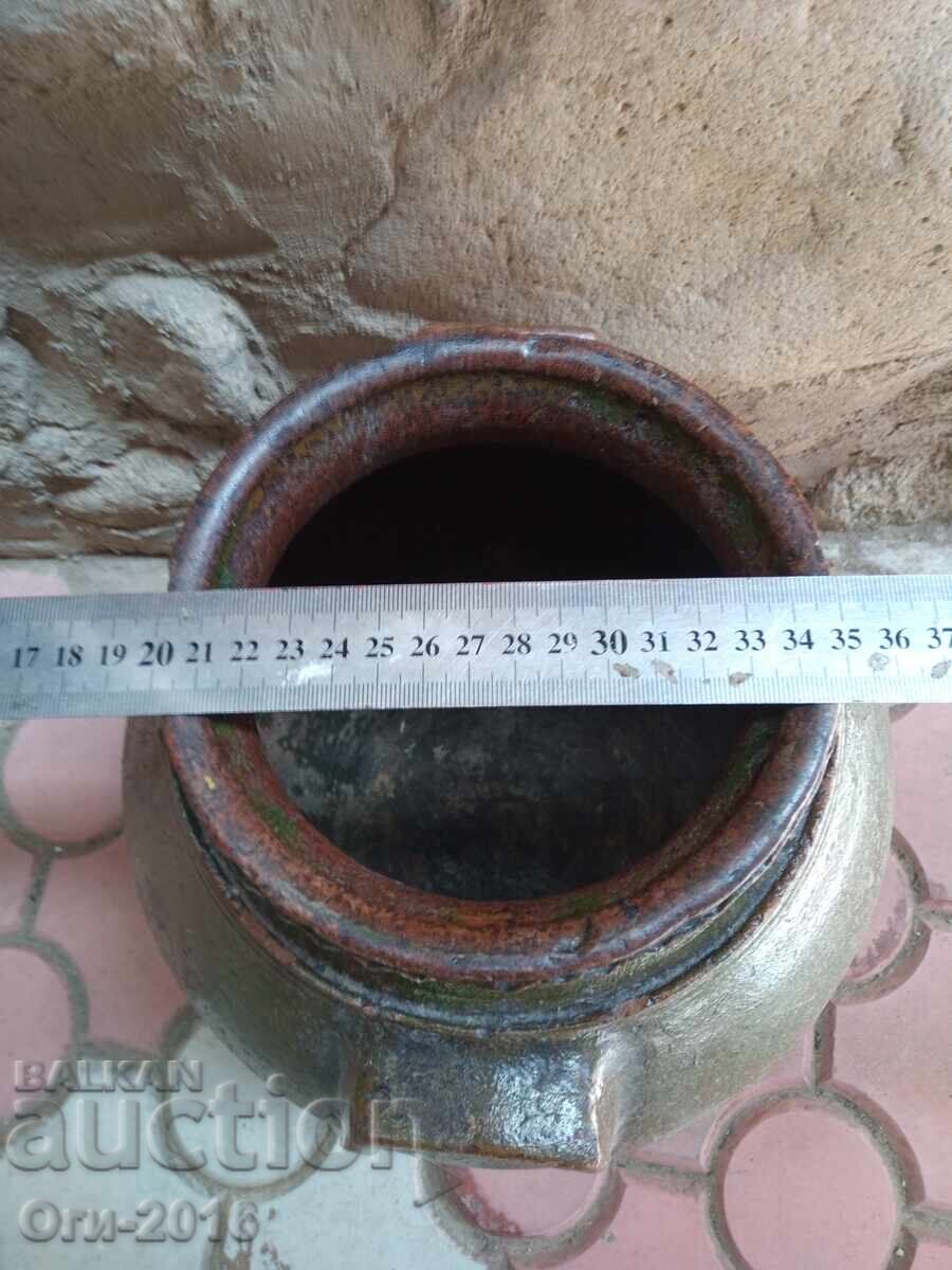 Ρετρό Κεραμικό Δοχείο με τιμή 50.00 BGN | € 25.56