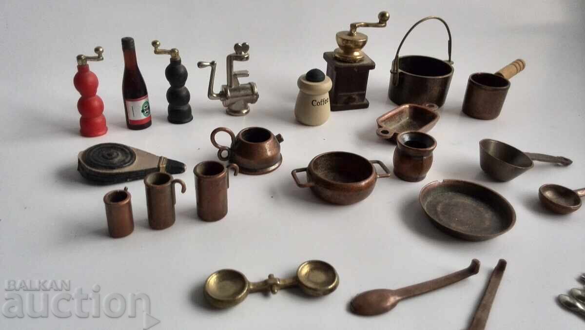 Miniatures with price 58.00 BGN | € 29.65 Miniatures with price 58.00 BGN | € 29.65