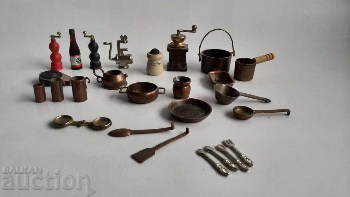 Miniatures - 5 Miniatures - 5