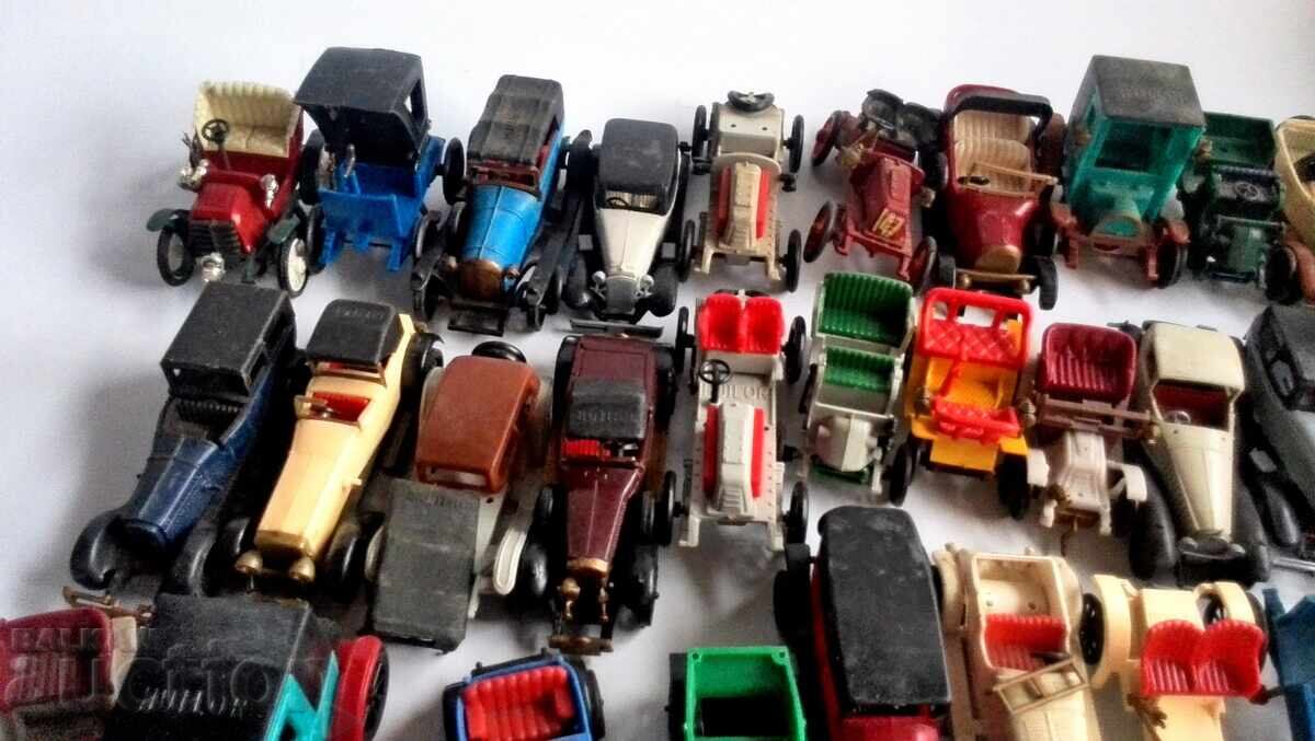 Lot of Old Plastic Toy Cars - 7