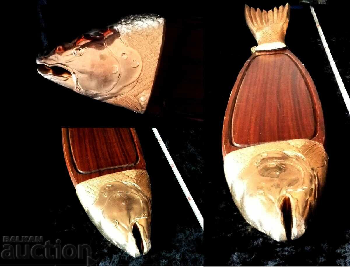 Аукцион Винтидж поднос за сервиране на риба Аукцион Винтидж поднос за сервиране на риба