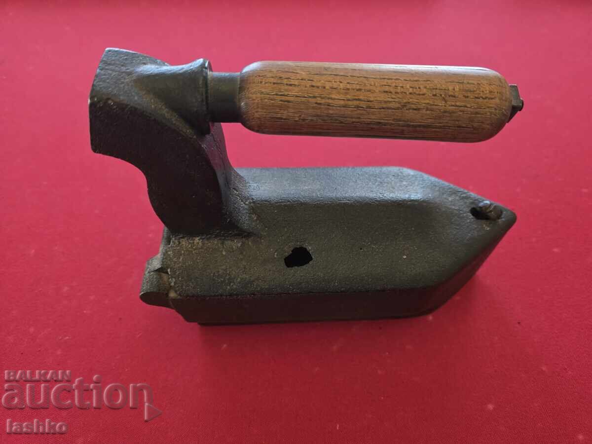 Auction Hot iron Auction Hot iron