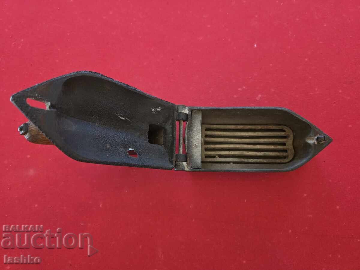 Delivery of Hot iron Delivery of Hot iron