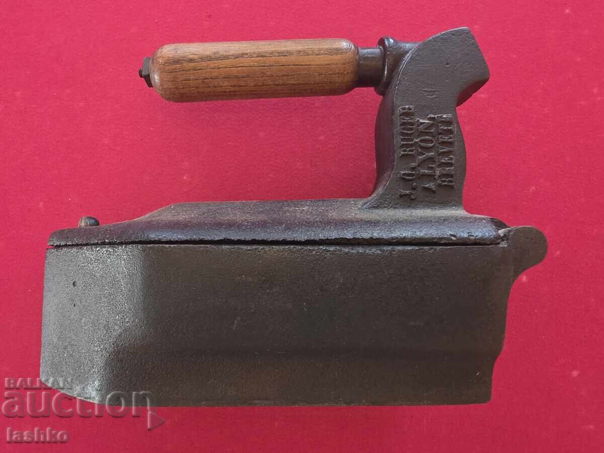 Hot iron - 5 Hot iron - 5