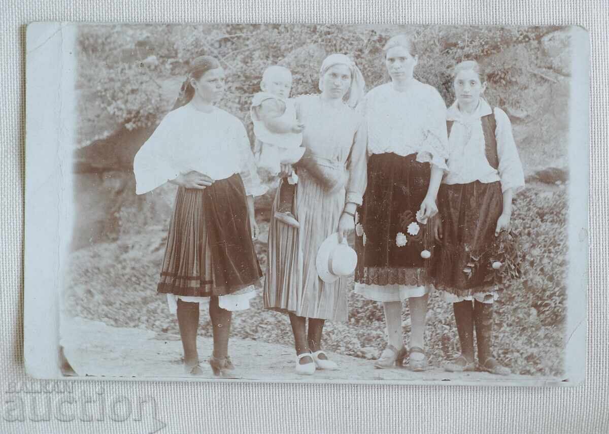 Rochii populare naționale Rochii populare naționale